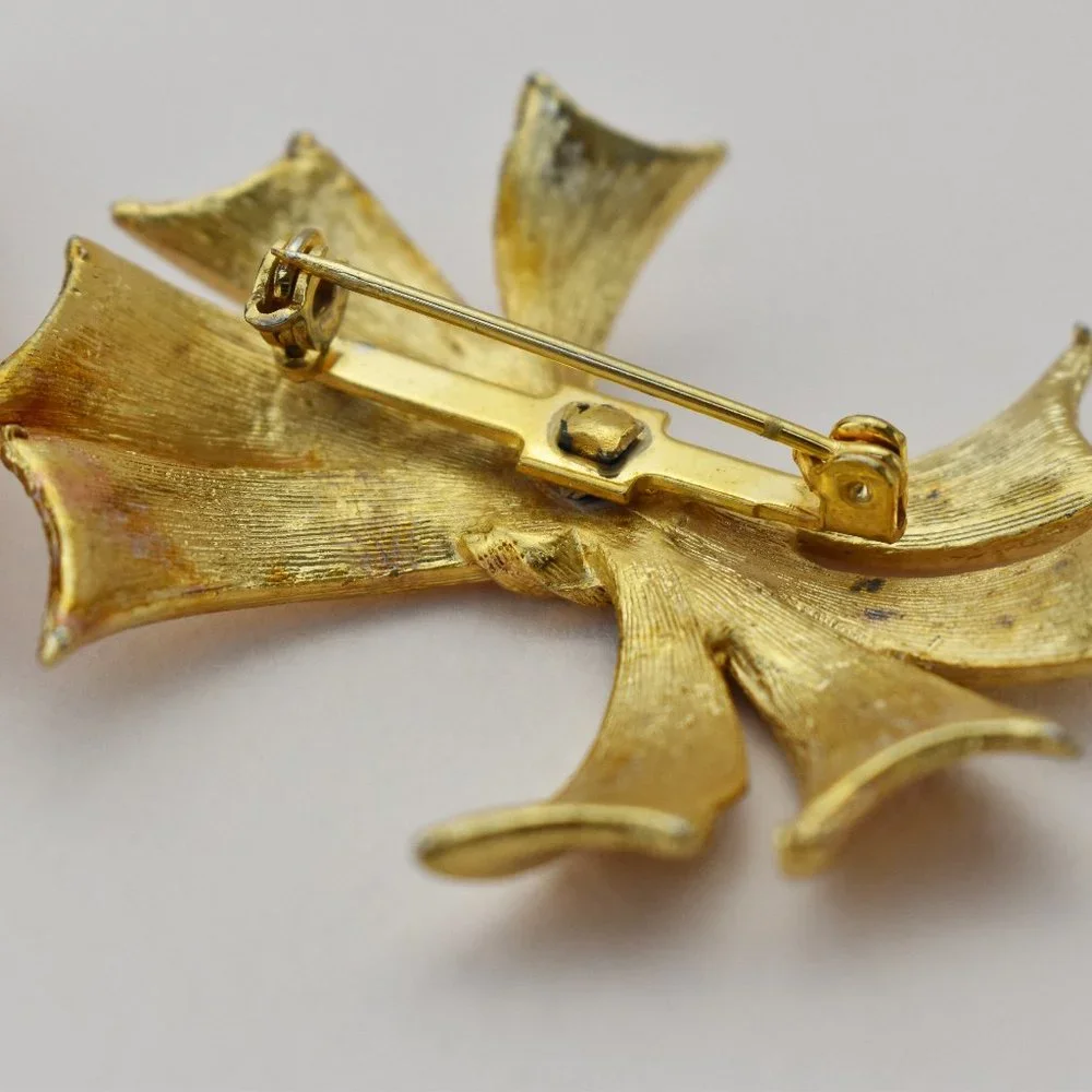 Vintage crystal brooch lot, large fall gold tone jewelry pins